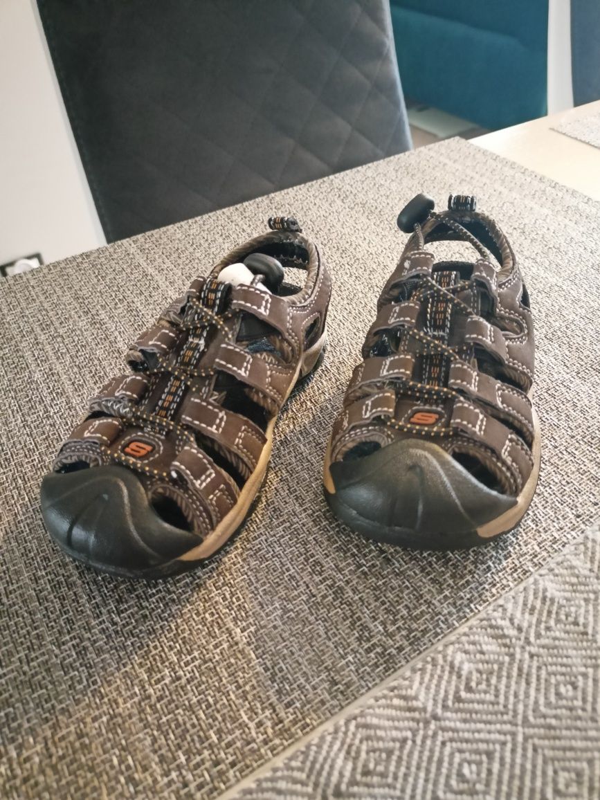 Sandały Skechers 22,5, chłopięce sandałki