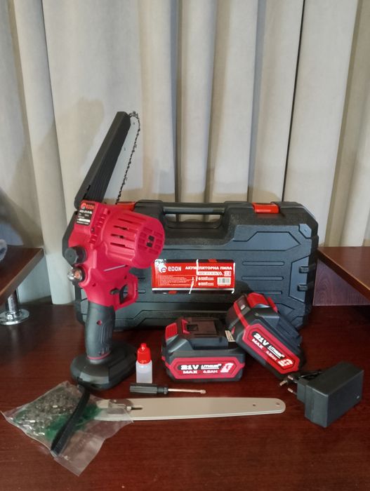 Пилка акумуляторна ланцюгова,гілкоріз.
