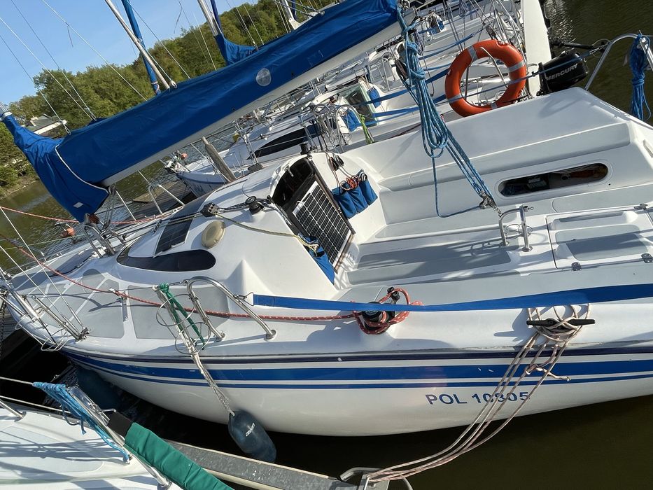 Czarter jachtu Twister 800 z webasto Iława Jeziorak/Mazury