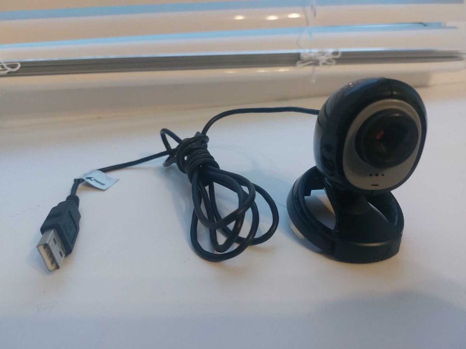 Веб-камера Genius FaceCam 1005 HD720P
