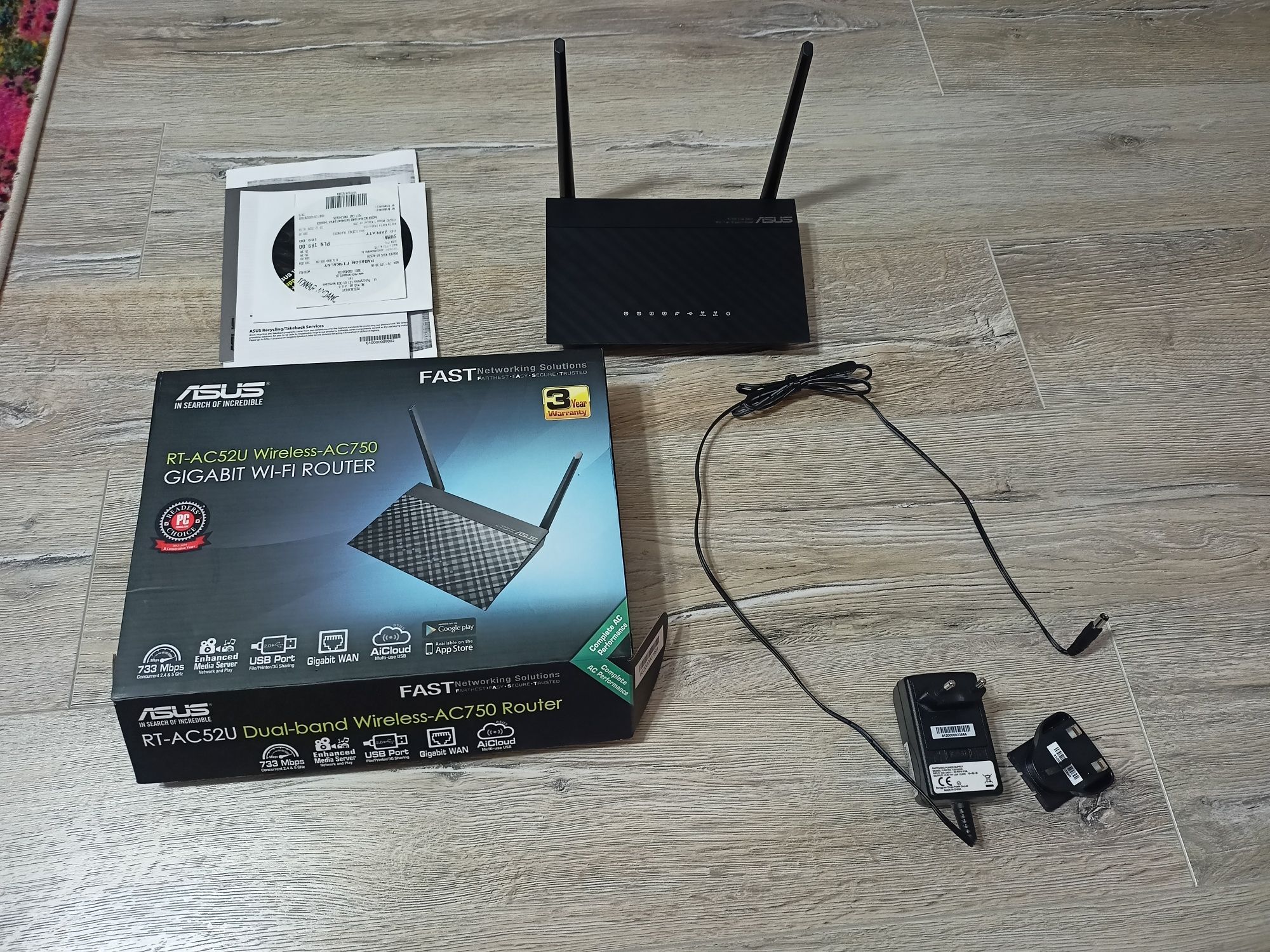 Router Asus RT-AC52U