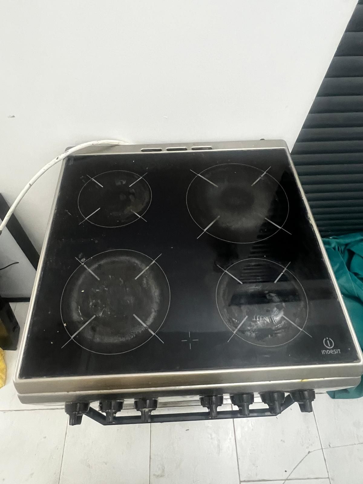 Fogão 4 bicos com forno