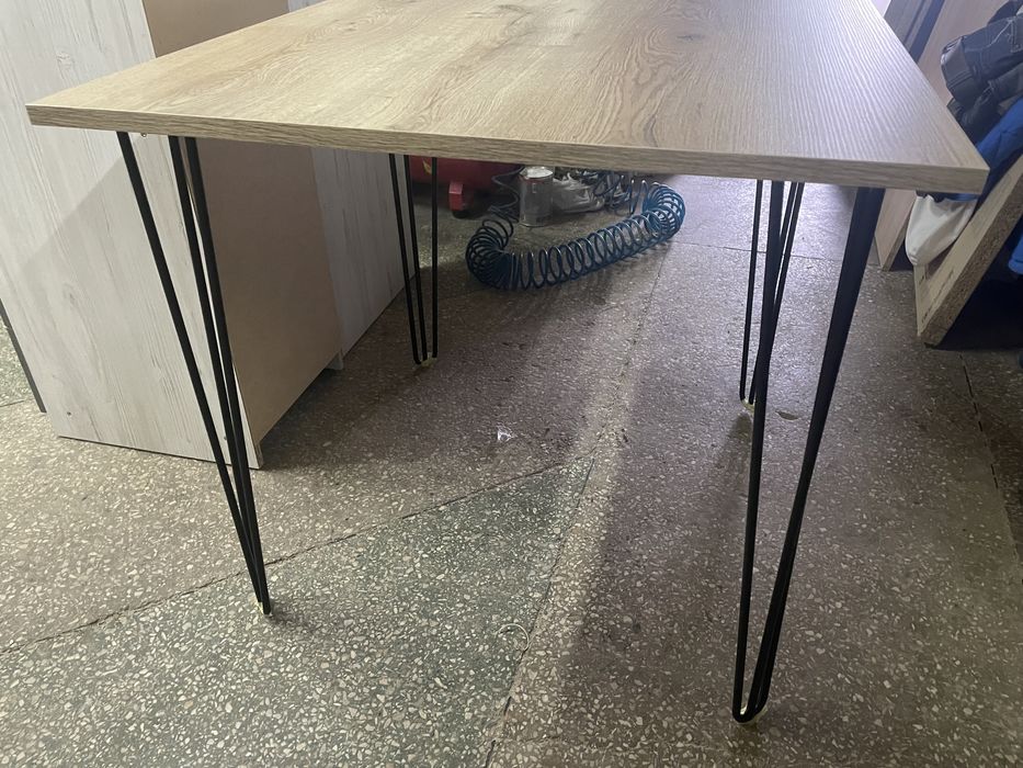 Стіл круглий/ квадратний