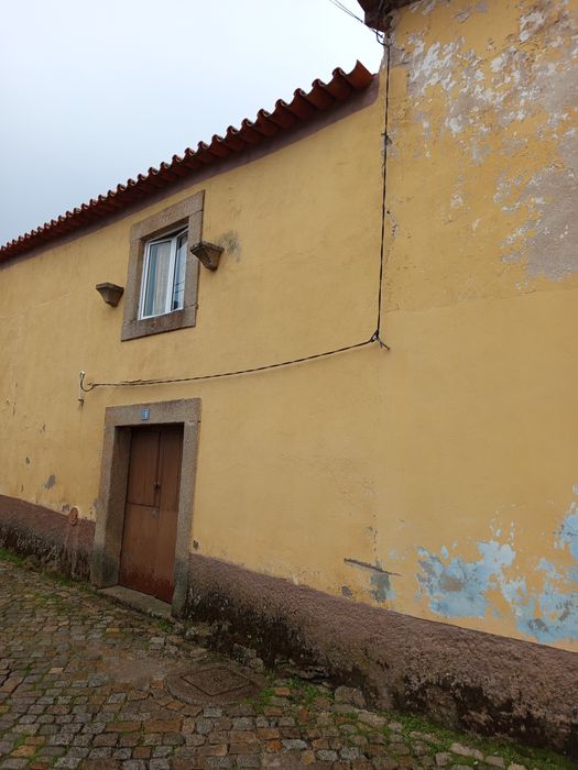 Casa a venda no Souto da velha Moncorvo