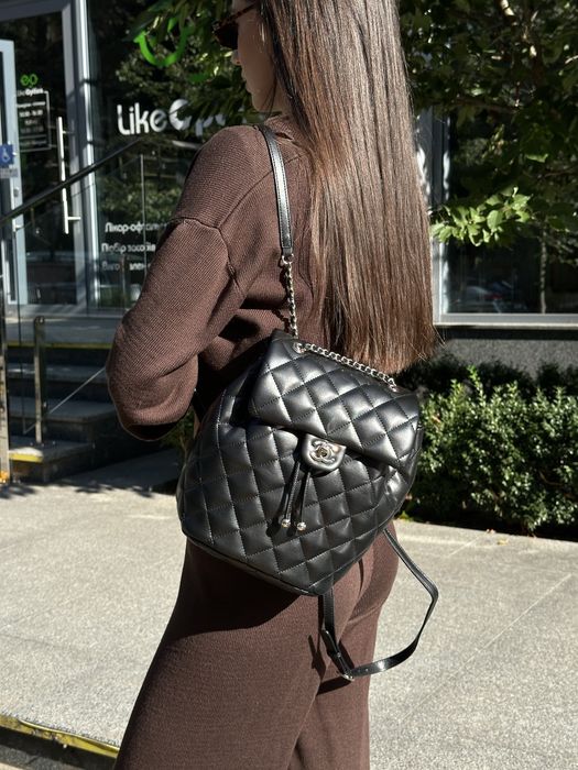 Рюкзак Chanel Urban Spirit Backpack in Lambskin Black/Gold