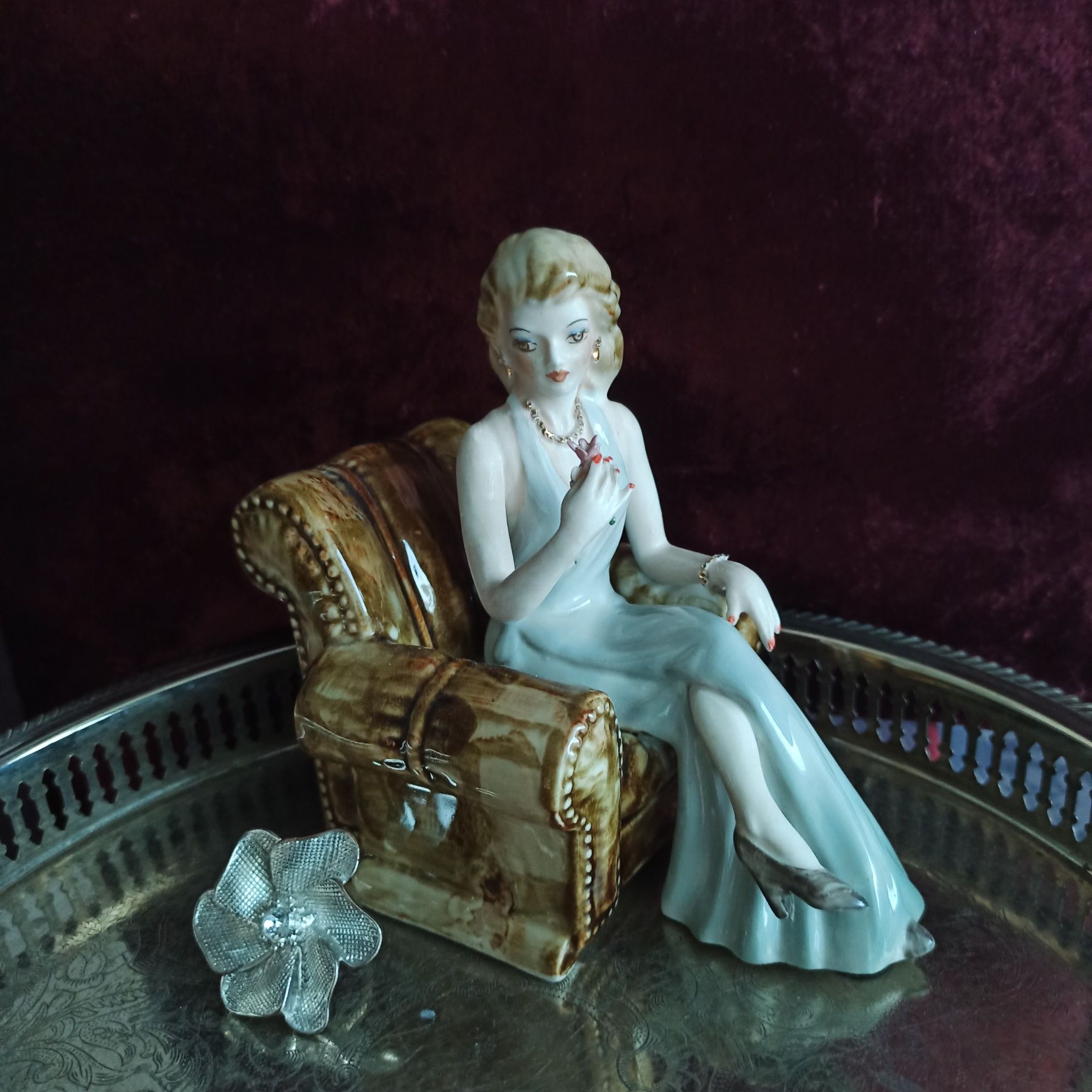 Figurka porcelanowa dama retro Alba Julia vintage