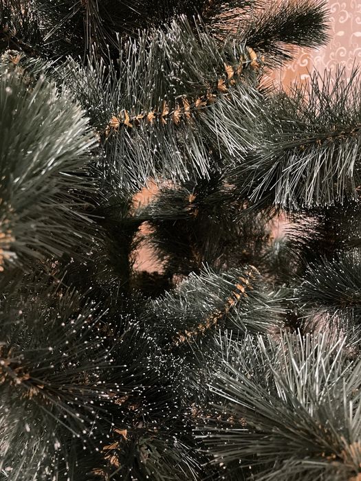 Ялинка штучна, сосна, висока