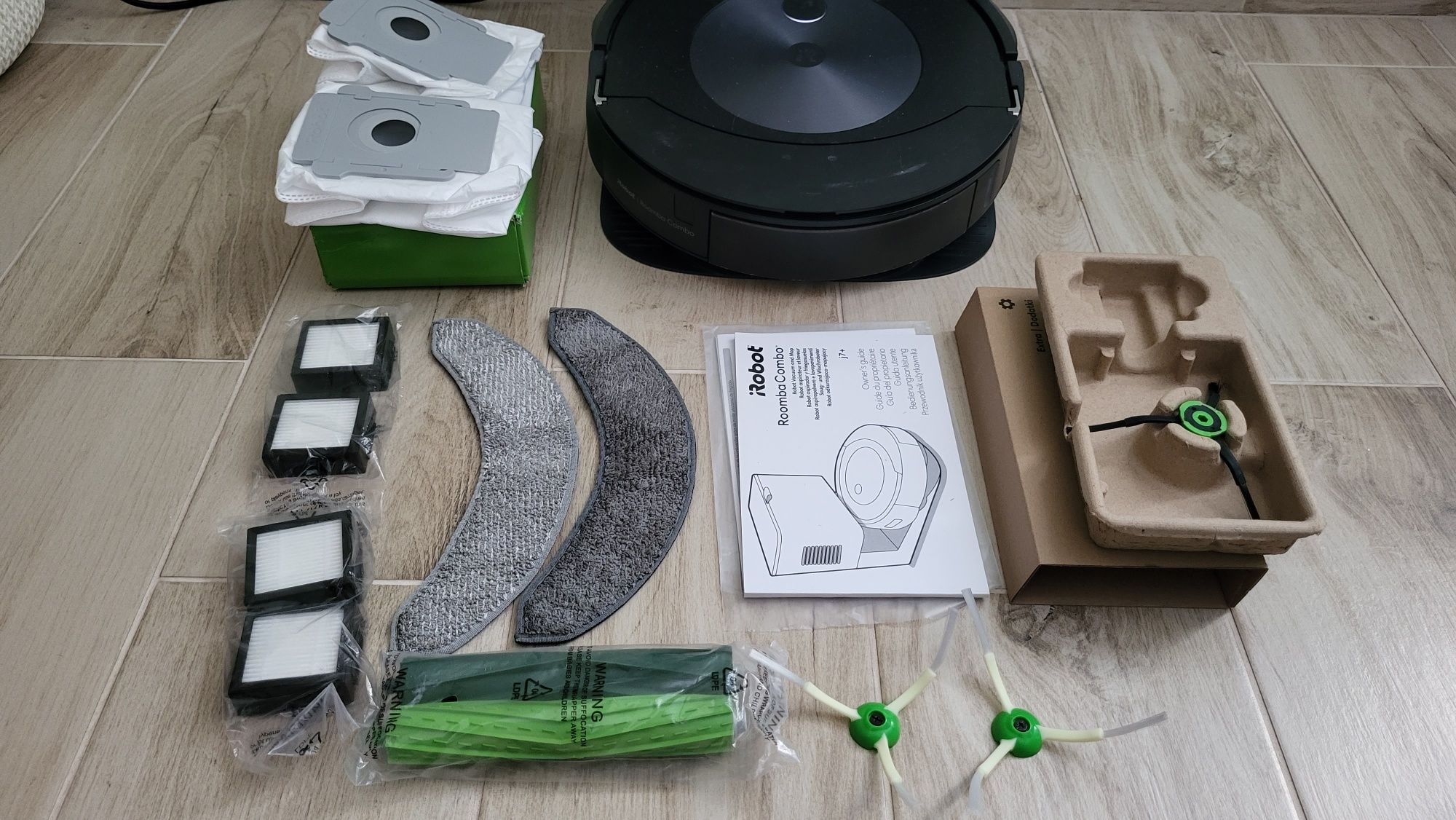 Irobot roomba mopujący j7+ combo GWARANCJA, ze stacją oczyszczającą