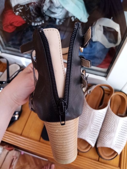 Летняя обувь, босоножки