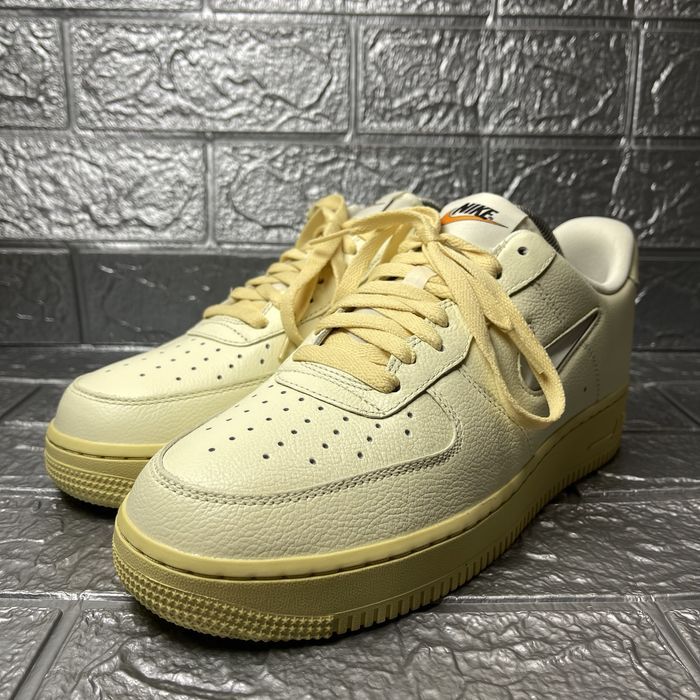 Чоловічі кросівки Nike Air Force 1 '07 Lx Coconut (W) (DO9456-100)