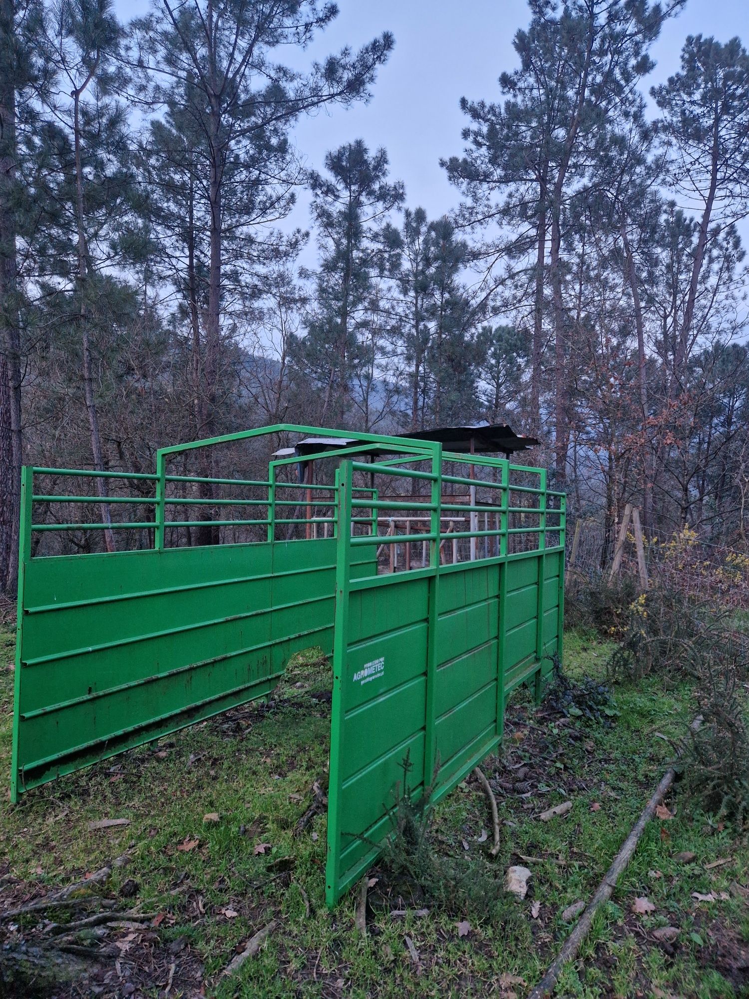 Reboque agricola para tasporte de animais
