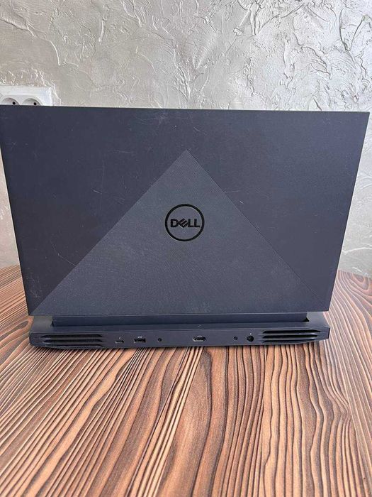 Ігровий ноутбук Dell G15 5510