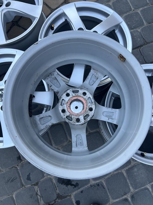 Диски легкосплавні 5х112 r16 et45 Golf Passat Cadyy T4 Skoda Octavia