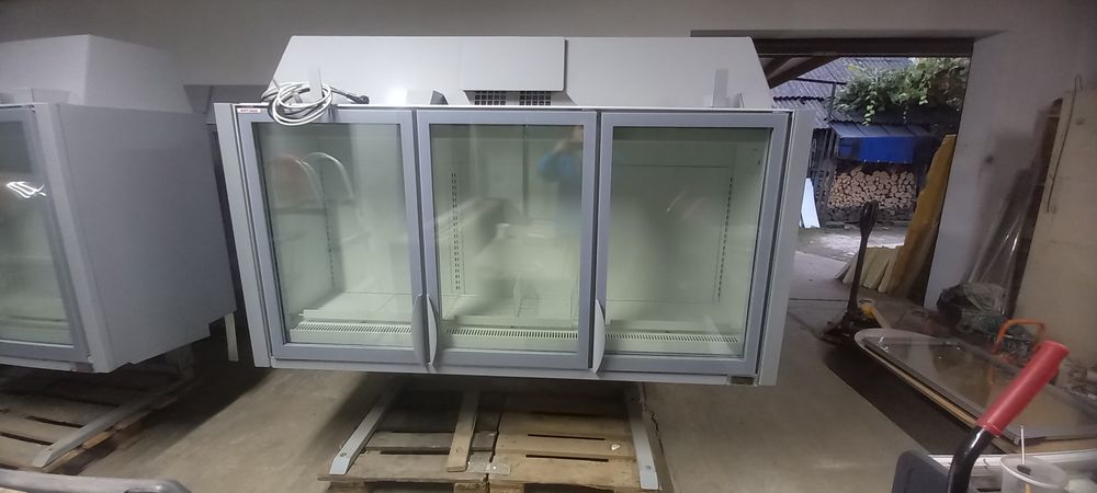 Вітрина холодильна, холодильник, холодильні шафи, морозилка, торгове