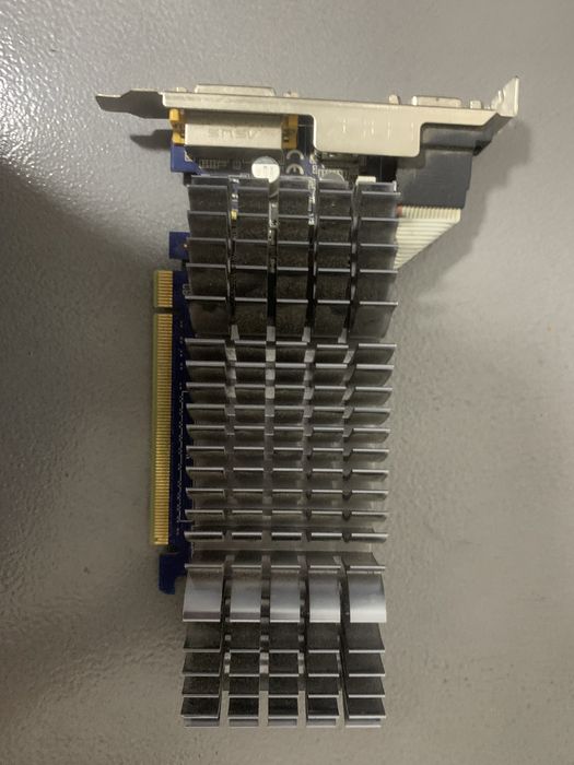 Відеокарта asus en210 512mb