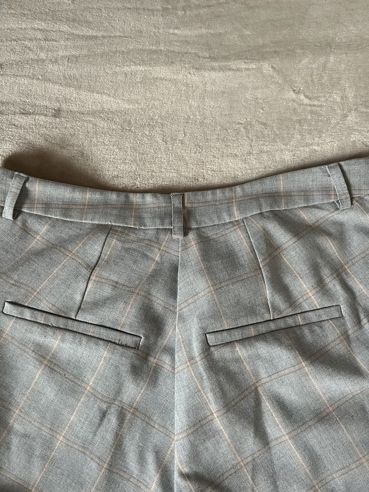 Orsay jasnoszare spodnie damskie w kratkę rozmiar L 40
