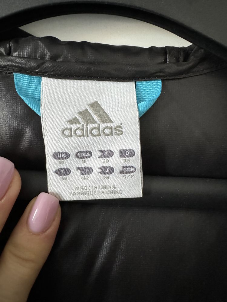 Adidas  гусяче перо  s/m ідеальна