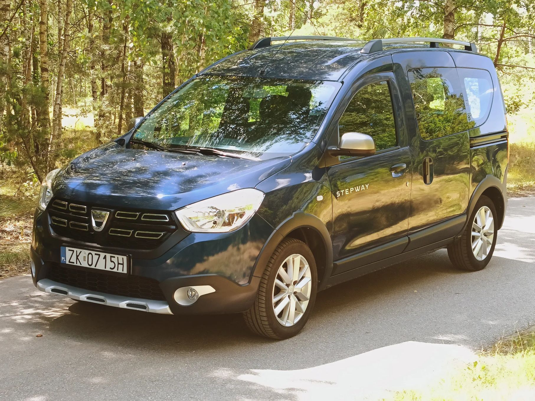 Dacia Dokker 1.6 sce niski przebieg czysty zadbany fv vat23%
