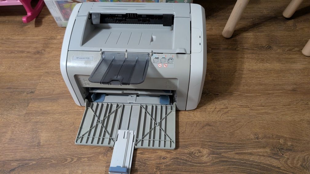 Принтер HP Laserjet 1020