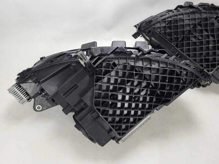MERCEDES EQC W293 фари передні A2939060101 A2939062801