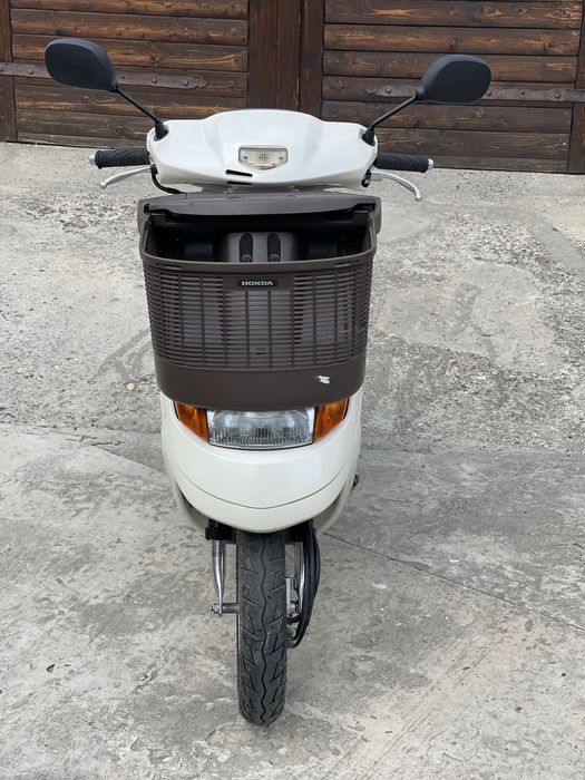 Скутер з корзинкою Honda Dio AF-68 cesta | Доставка