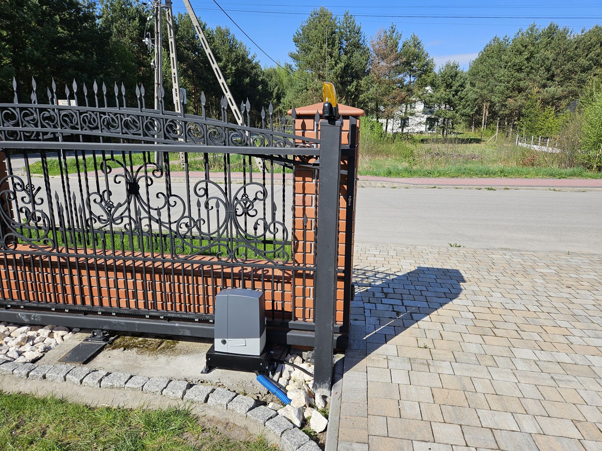 Montaż napędów do bram wjazdowych Nice Came Bft Faac itp