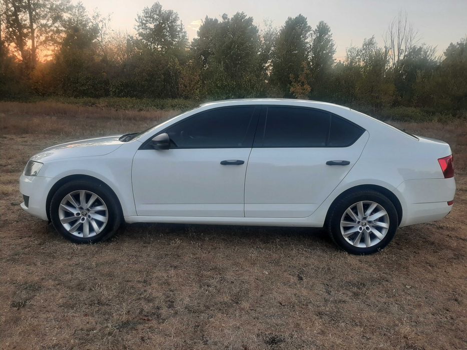 автомобиль Skoda Octavia A7