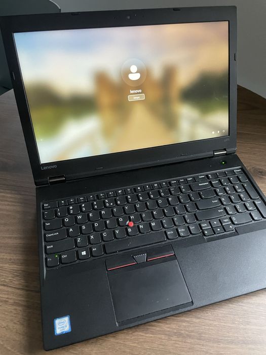 Laptop Lenvo L570 i3 8GB 120 SSD Windows 11 Pro