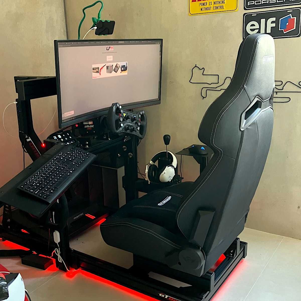 Cockpit completo de Simracing com PC