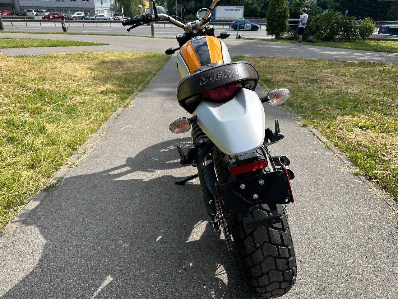 Мотоцикл Ducati Scrambler 800 2017 рік
