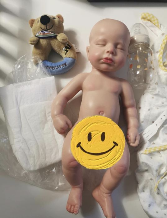 Lalka Reborn pełnowinylowa chłopiec z akcesoriami i pudełkiem