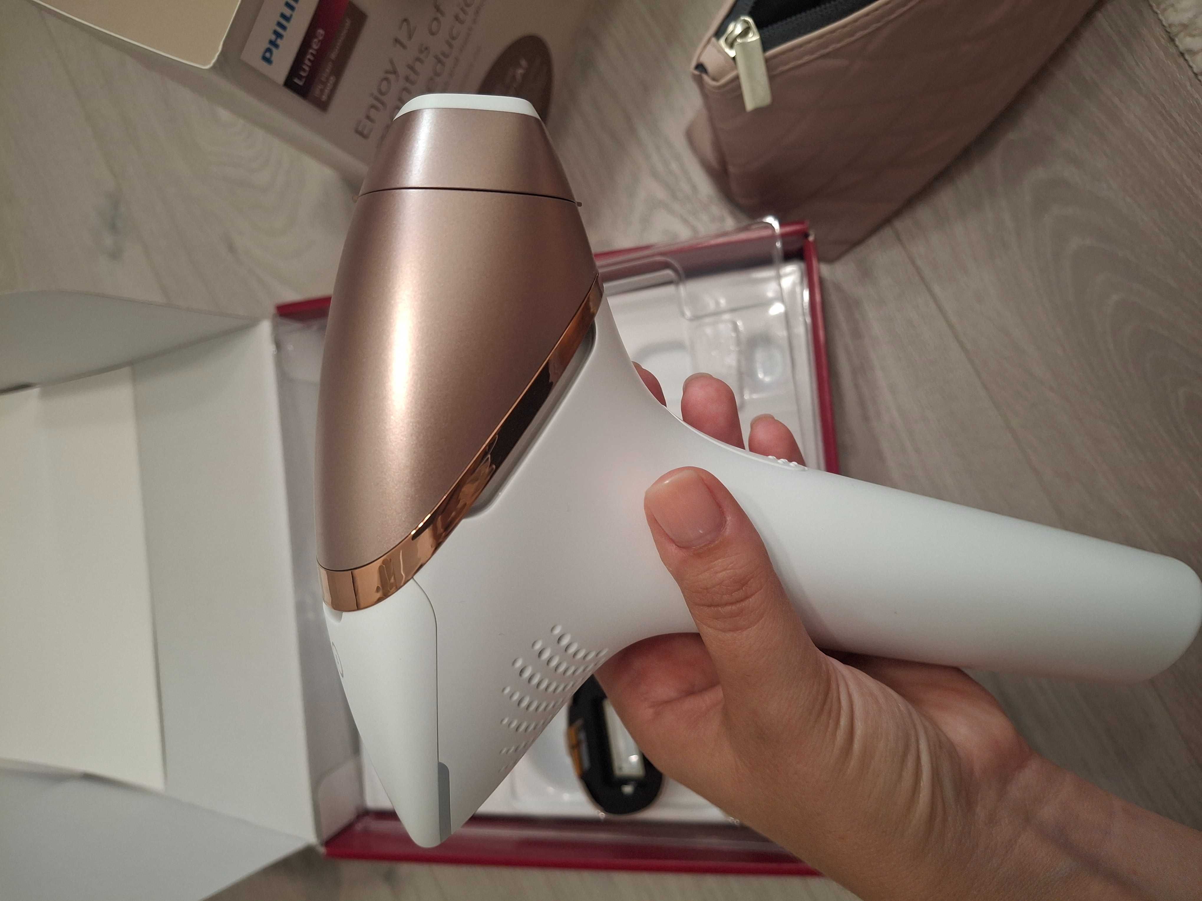Епілятор Philips Lumea 9900