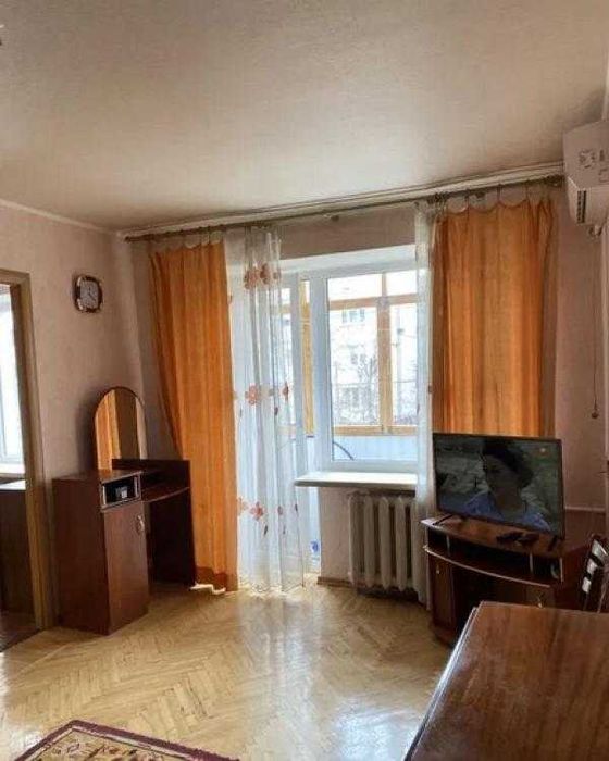 Продам 2 к. кв Одеська (Одесская)