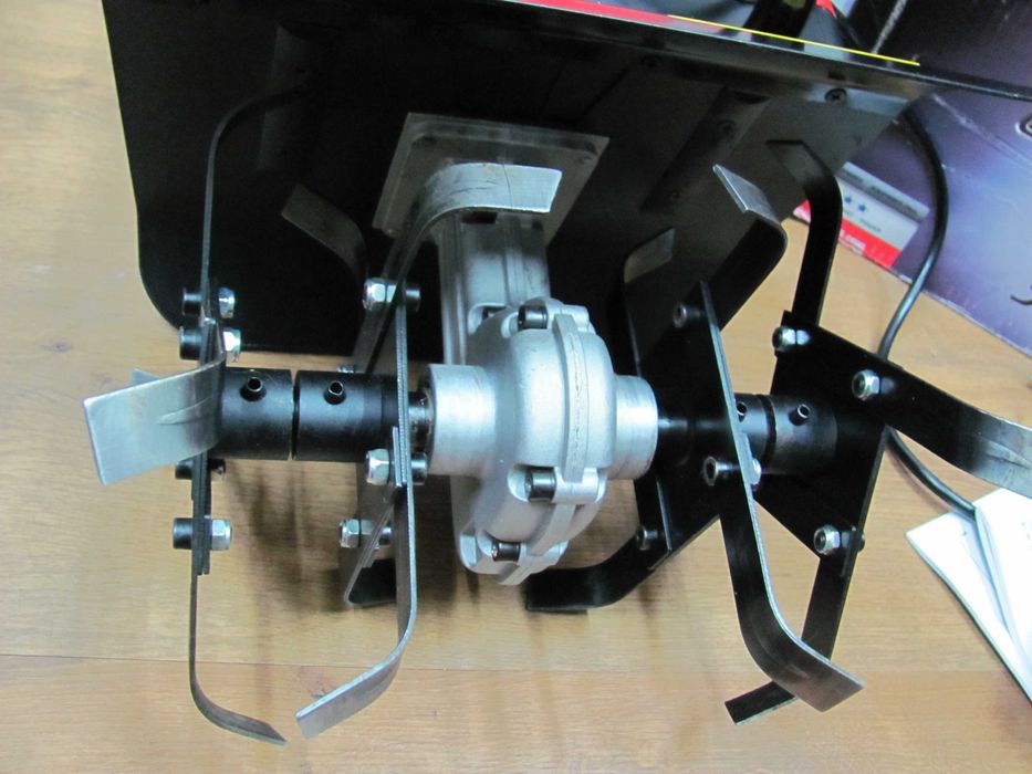 Культиватор електричний Einhell GC-RT 7530 привезено з Німеччини