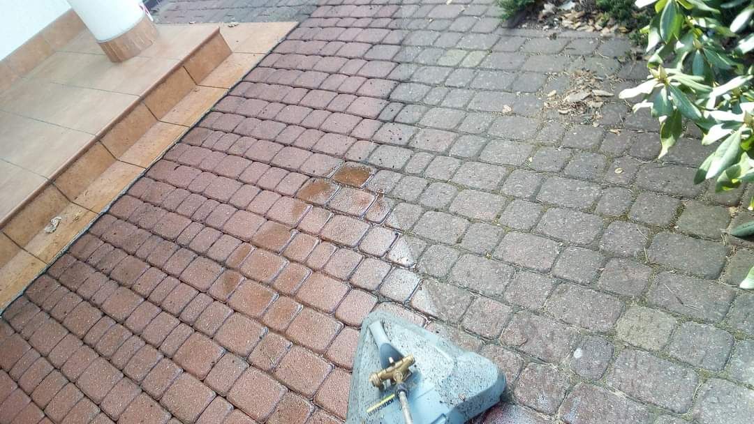 Mycie Paneli Fotowoltaicznych i Przeszkleń Mycie Elewacji i Kostki