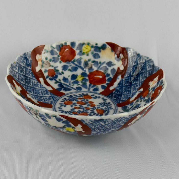 Taça porcelana do Japão, decoração Imari, Período Meiji – séc. XIX