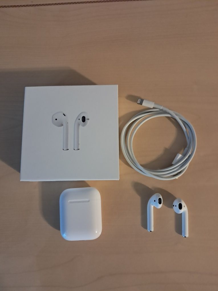 Продам наушники Apple Air pod 2gen