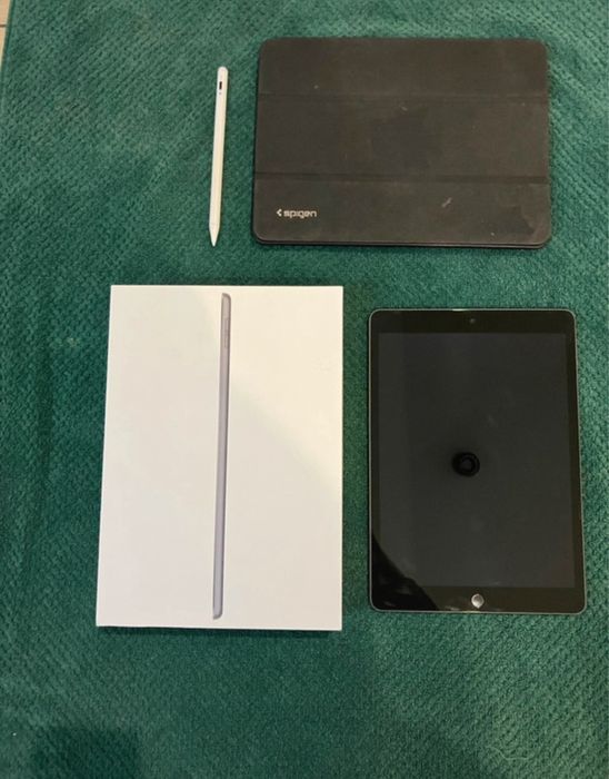 Ipad 10.2 9 generacji 9gen 64gb szary etui spigen rysik