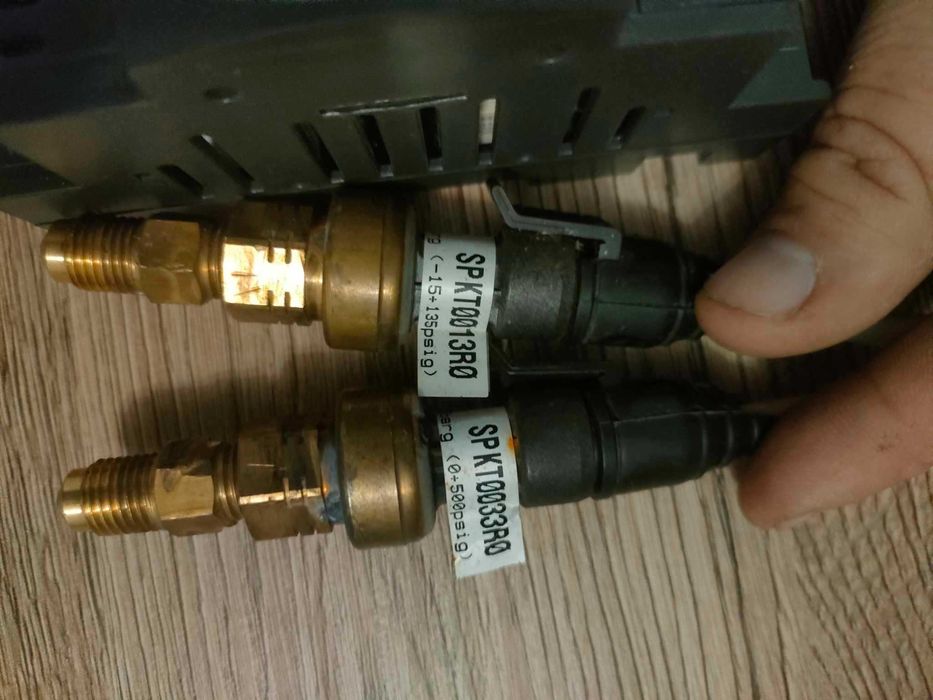 Sterownik układu sprężarkowego