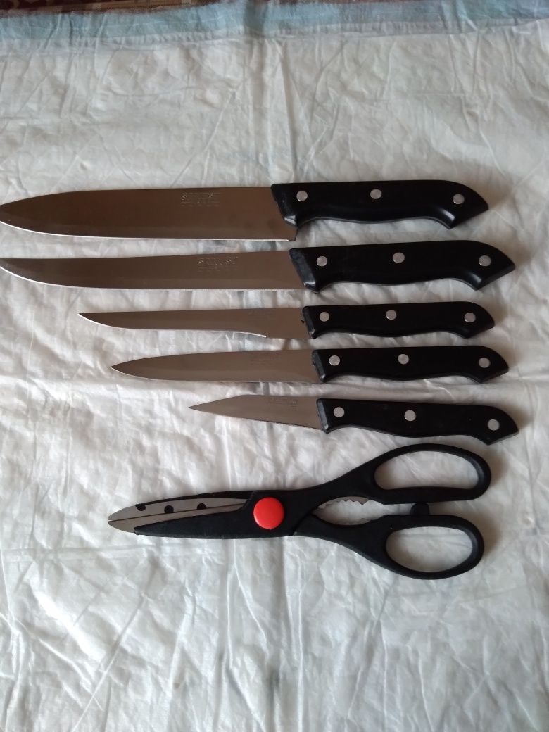 Кухонные ножи с подставкой SANUSY 7 предметов Австрия