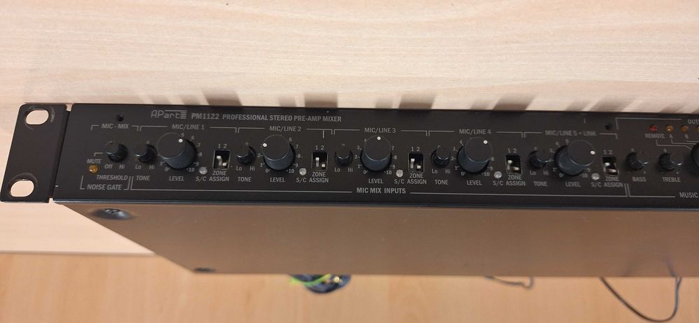 APART Audio PM1122 Przedwzmacniacz Professional Stereo Pre-Amp Mixer