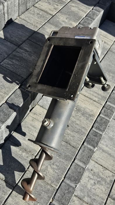 Podajnik do pieca na ekogroszek DEFRO