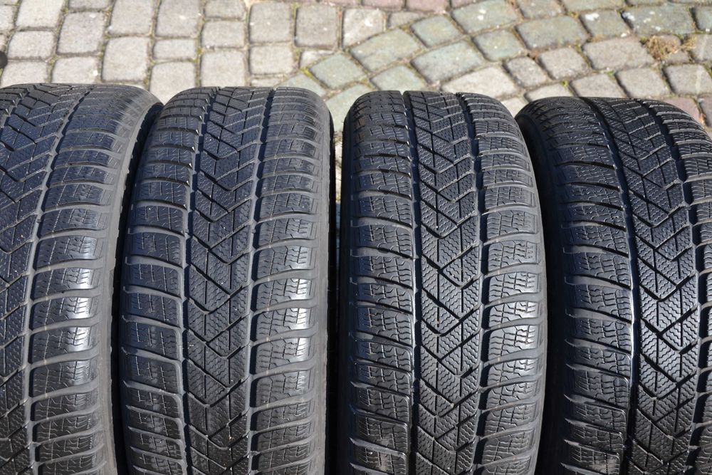 225/50R17 Pirelli Sottozero 3 Opony Zima 2023 Bez Napraw 7mm 130
