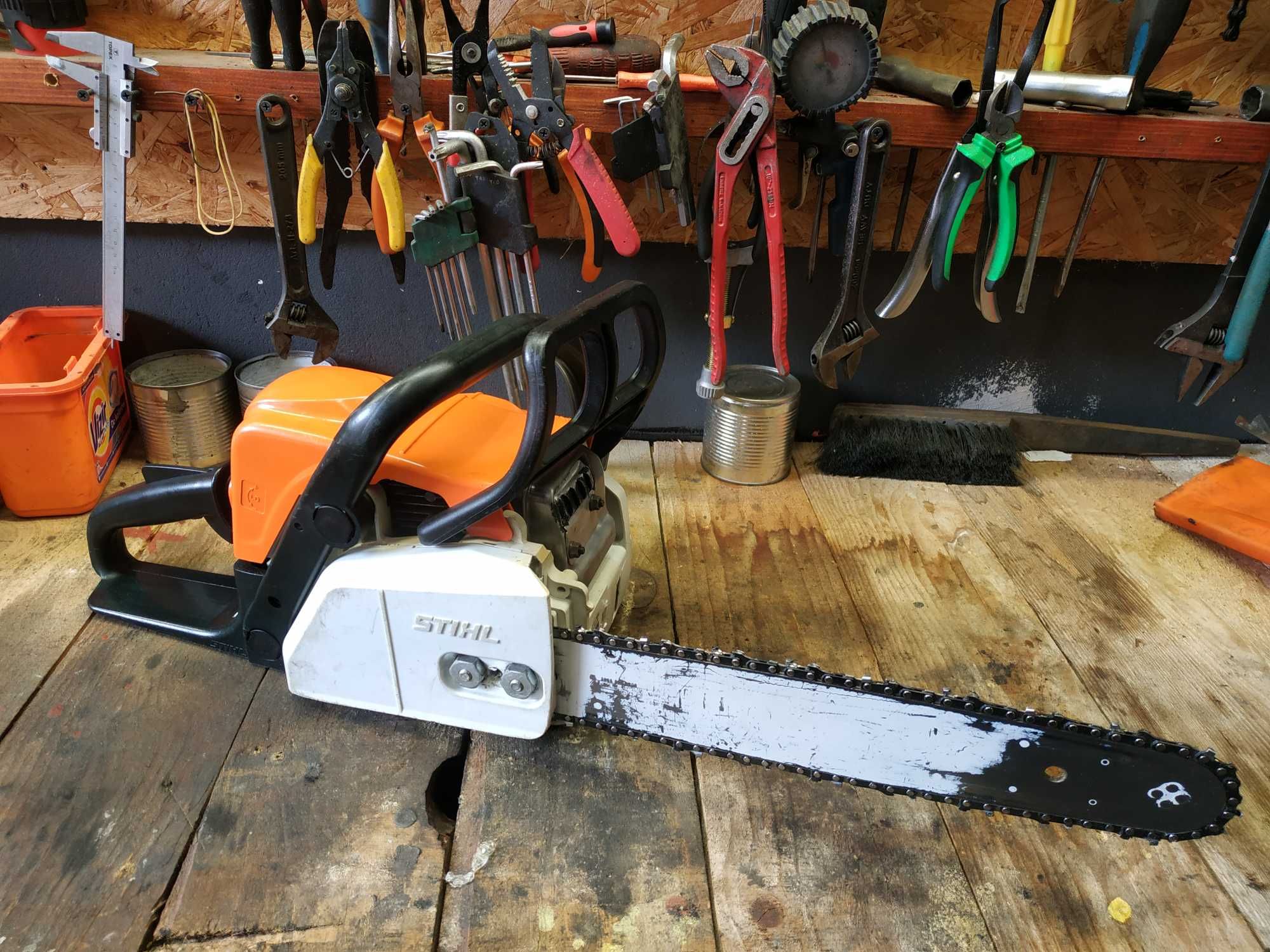 Piła spalinowa Stihl MS 180 – sprawna, gotowa do pracy