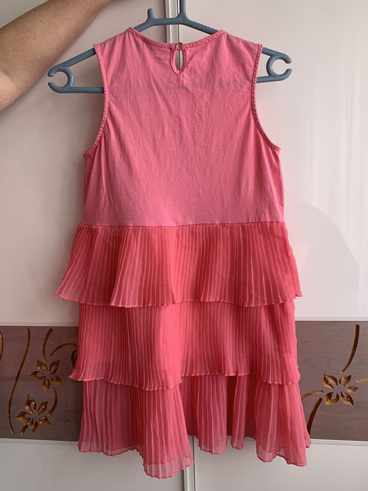 Сукня рожева на дівчинку 10 років