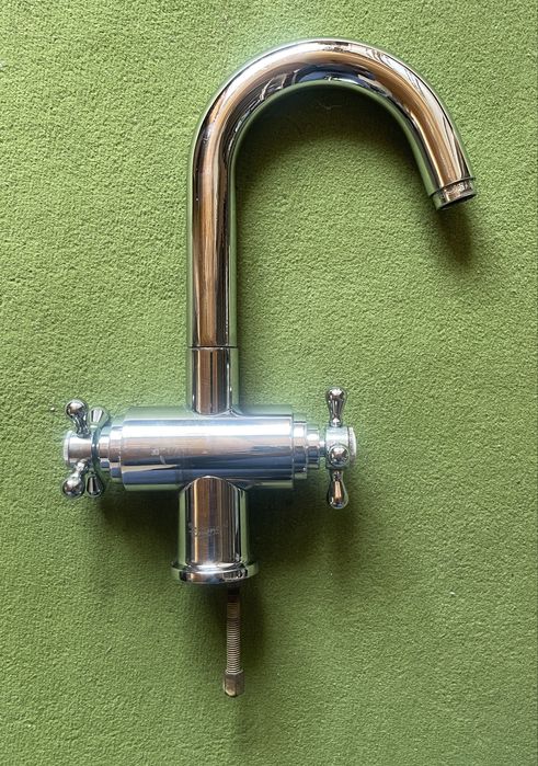 Змішувач латунний  Італія