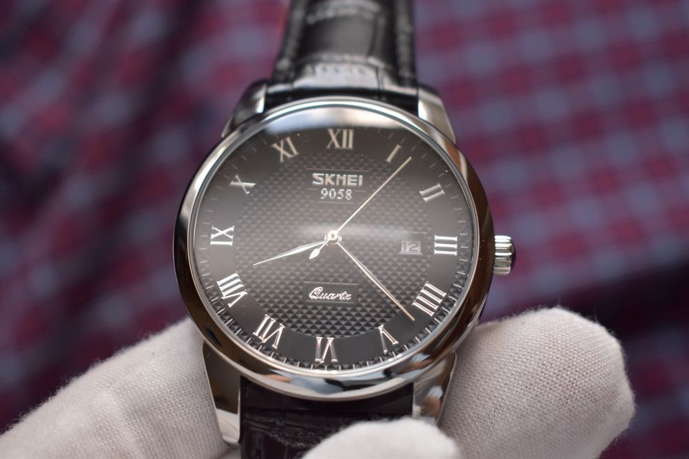 Класичний чоловічий годинник | годинник під костюм