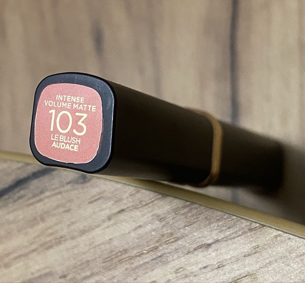 Pomadka do ust Loreal Color Riche IntenseVolume Matte 103 BLUSH AUDACE