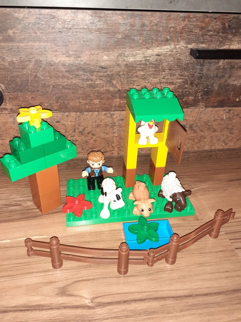 Lego Duplo farma zwierzęta gospodarskie rolnik z taczką