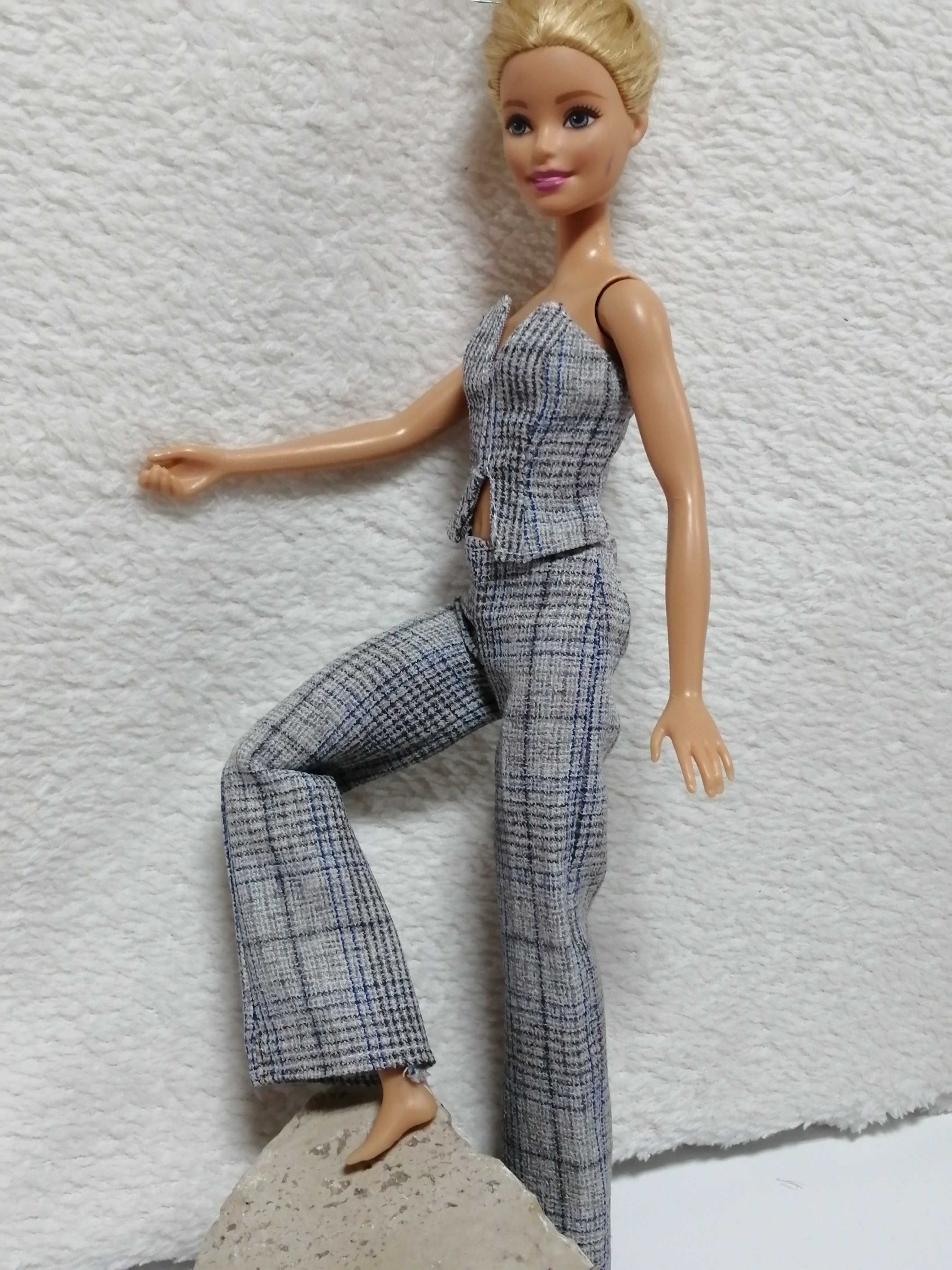 Outfit p/ boneca Barbie ou similar - Top+calças